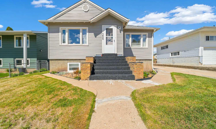 350 4 Street SW