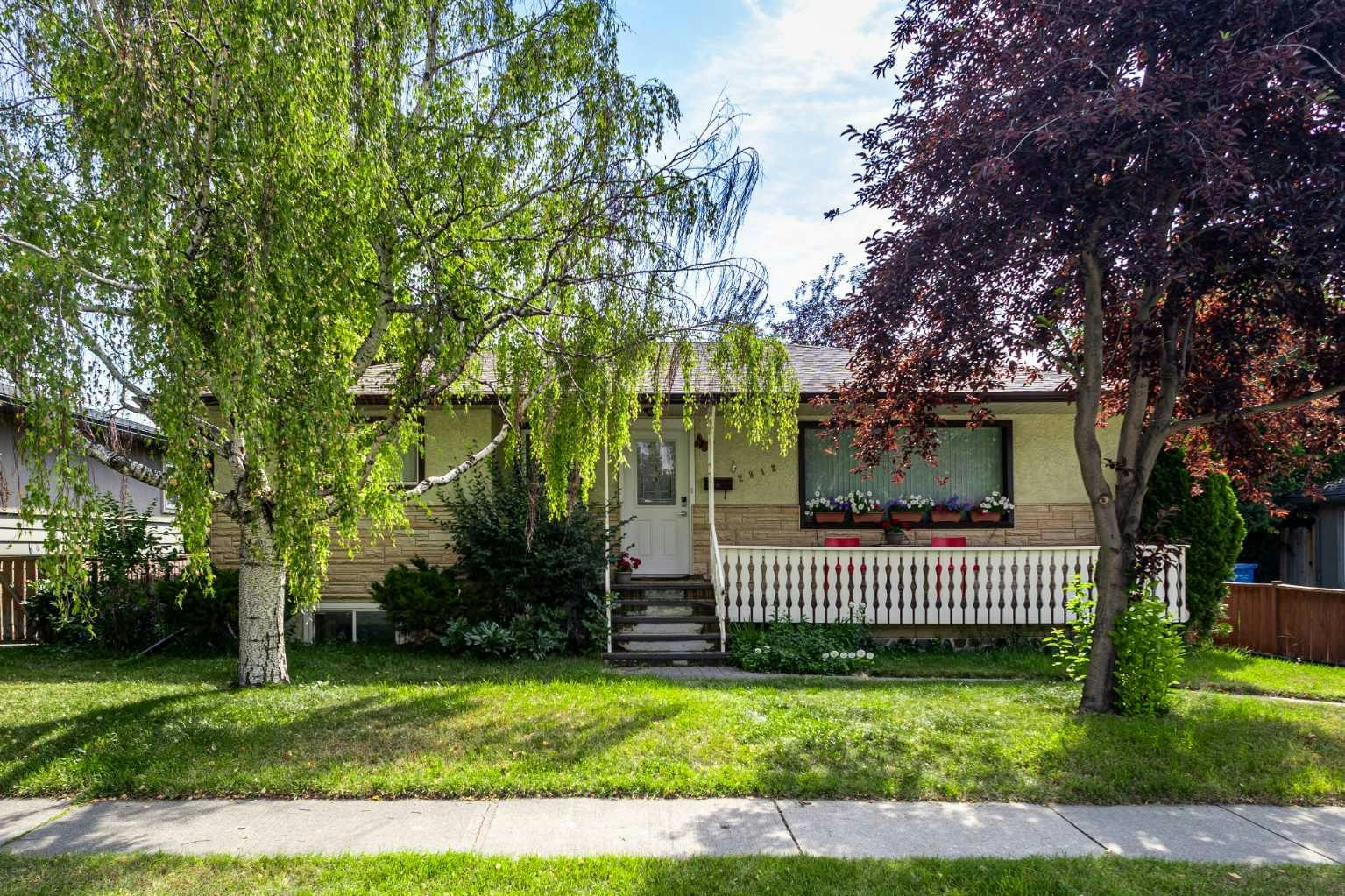 2812 24 Street NW, Calgary, AB, T2M 3Z3