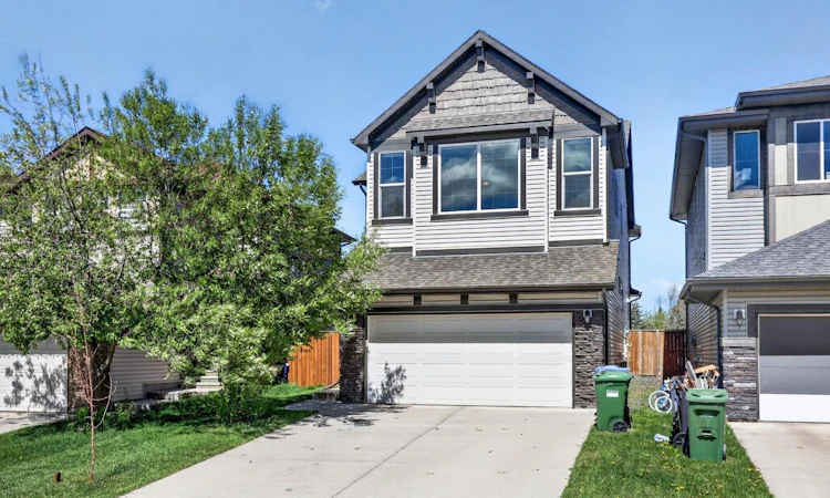 71 Walden Manor SE