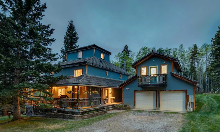 7 Aspen Creek Drive