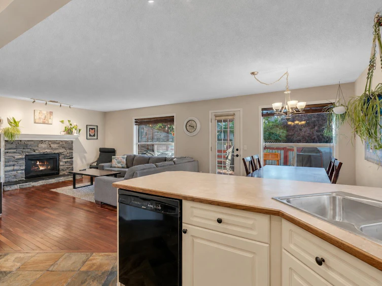 2828 Douglasdale Boulevard SE, Calgary, AB, T2Z 2H9 - 12