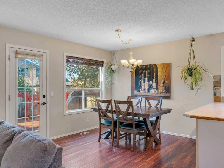 2828 Douglasdale Boulevard SE, Calgary, AB, T2Z 2H9 - 9