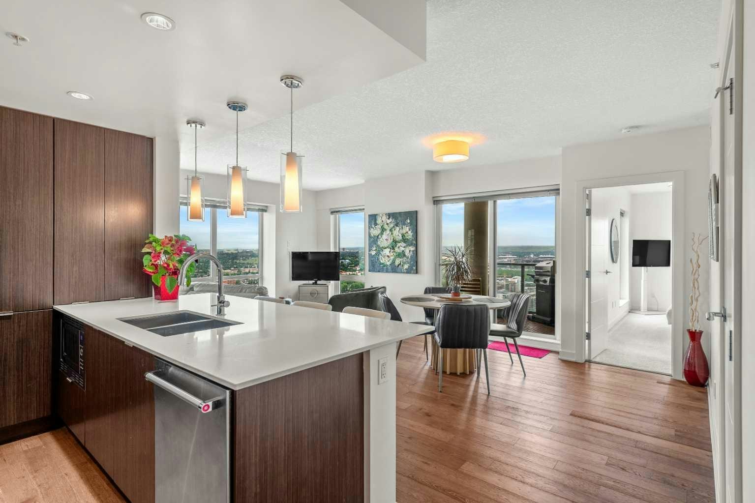 3202-930 6 Avenue SW, Calgary, AB, T2P 1J3