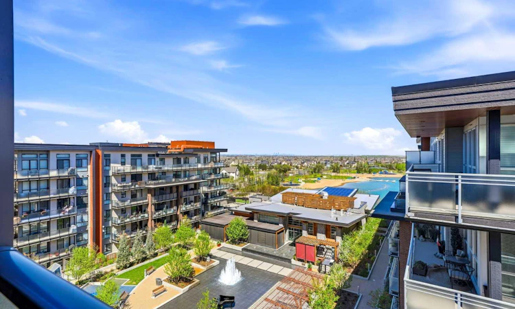 618-122 Mahogany Centre SE