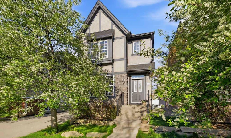 122 Ypres Green SW