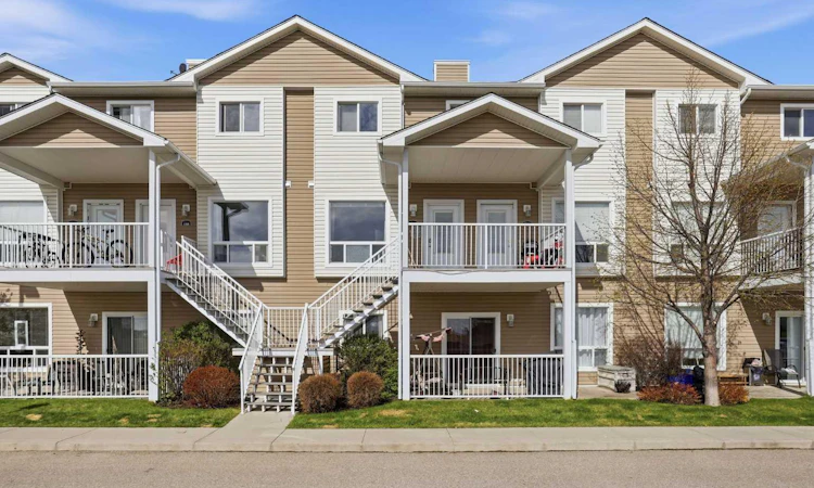 140 Sunrise Terrace NE
