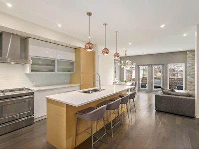 1826 37 Avenue SW - 4