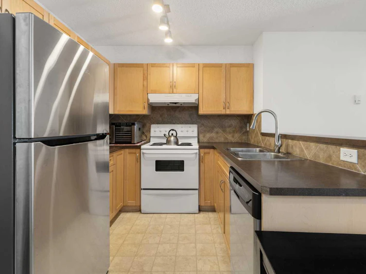 3115-70 Panamount Drive NW, Calgary, AB, T3K 5Z1 - 6