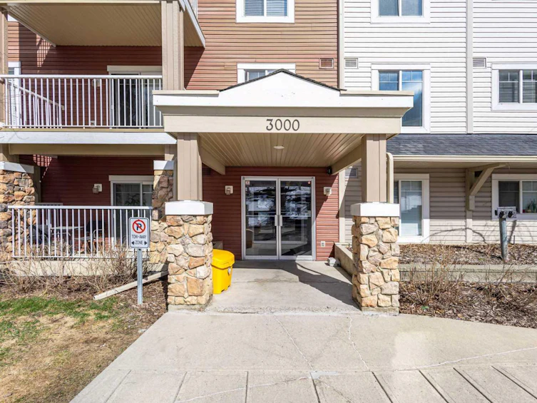 3115-70 Panamount Drive NW, Calgary, AB, T3K 5Z1 - 12