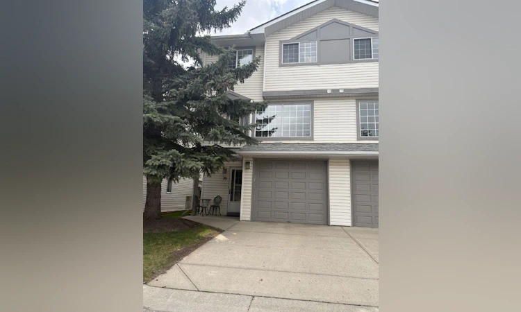 70 Kingsland Villas SW