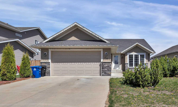 29 Chinook Street