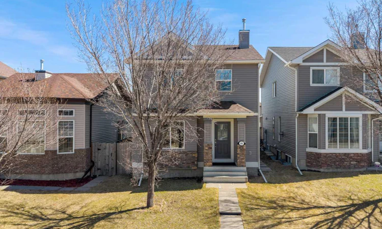 83 Saddlebrook Gardens NE