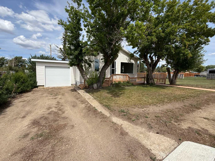 307 Centre Avenue, Coutts, AB, T0K 0N0 - 3
