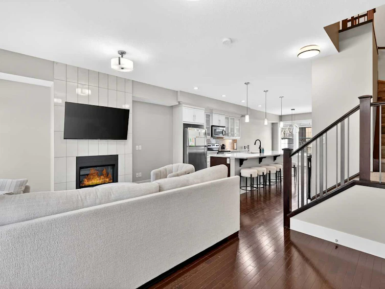 548 Quarry Park Boulevard SE, Calgary, AB, T2C 5E8 - 4