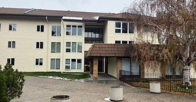 208-65 Temple Boulevard W, Lethbridge, AB, T1K 5M2