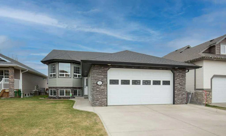 124 Vincent Close
