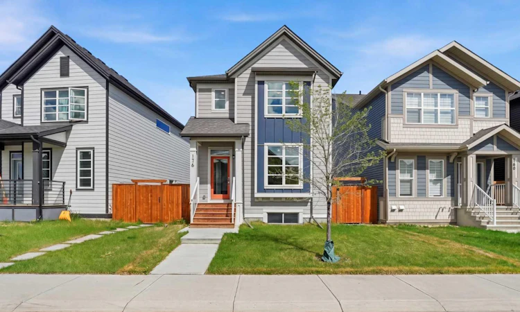 176 Walcrest Boulevard SE