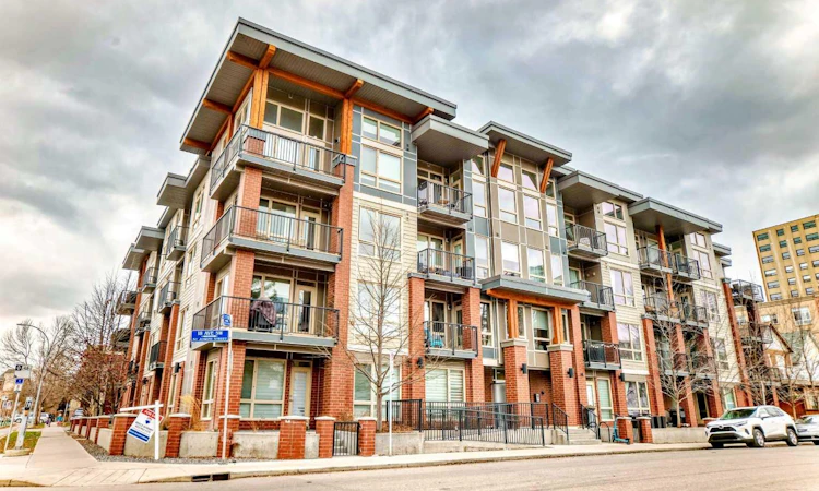 430-305 18 Avenue SW