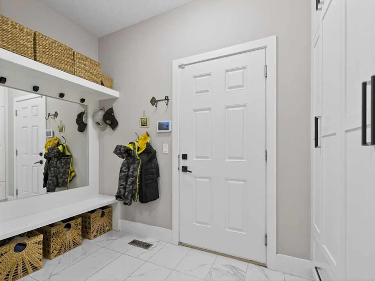 105 Westpoint Way SW, Calgary, AB, T3H 2A5 - 17