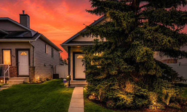 42 Harvest Rose Circle NE