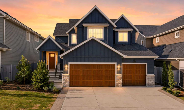 378 Bessborough Drive SW