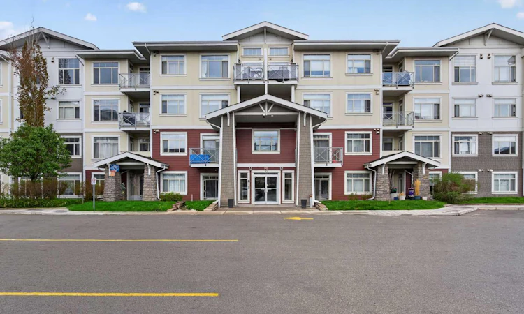 402-10 Auburn Bay Link SE