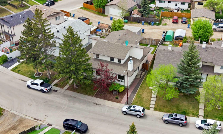 85 Cedarwood Hill SW