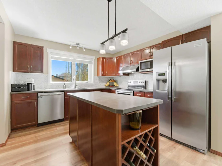 20 Everridge Road SW, Calgary, AB, T2Y 4S8 - 9
