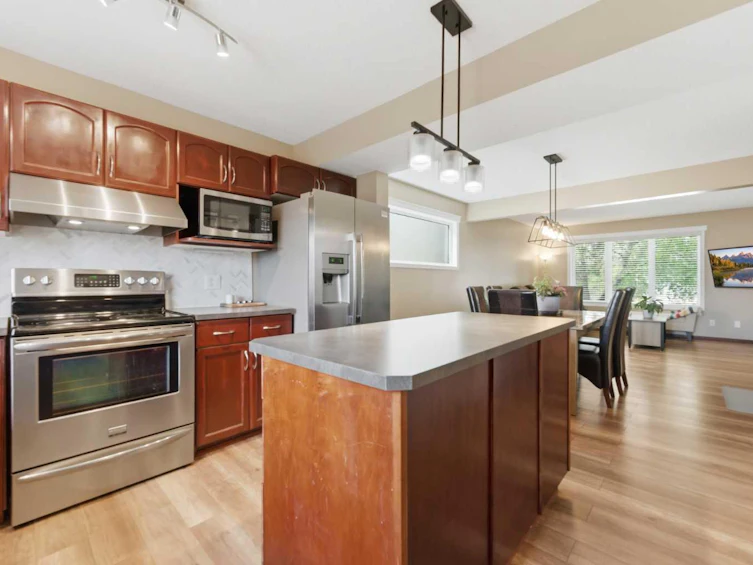 20 Everridge Road SW, Calgary, AB, T2Y 4S8 - 12