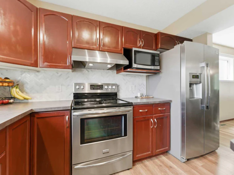 20 Everridge Road SW, Calgary, AB, T2Y 4S8 - 11