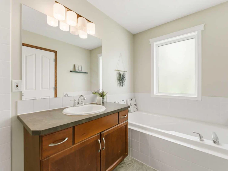 20 Everridge Road SW, Calgary, AB, T2Y 4S8 - 18