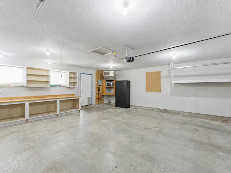 20 Everridge Road SW, Calgary, AB, T2Y 4S8 - 30
