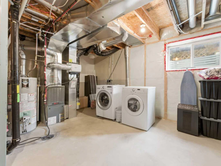 20 Everridge Road SW, Calgary, AB, T2Y 4S8 - 25