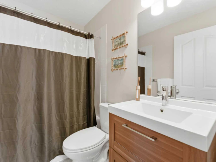 20 Everridge Road SW, Calgary, AB, T2Y 4S8 - 24