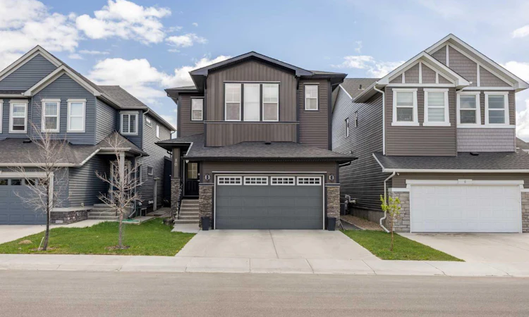 10 Evansfield Green NW