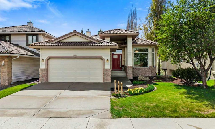 125 Woodpark Close SW