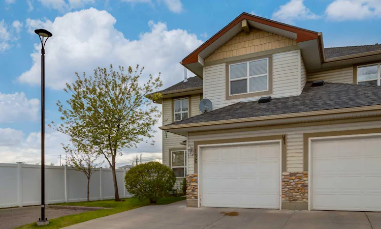 126 Harvest Gold Place NE