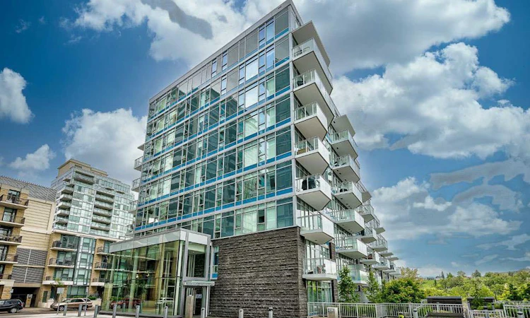 501-138 Waterfront Court SW