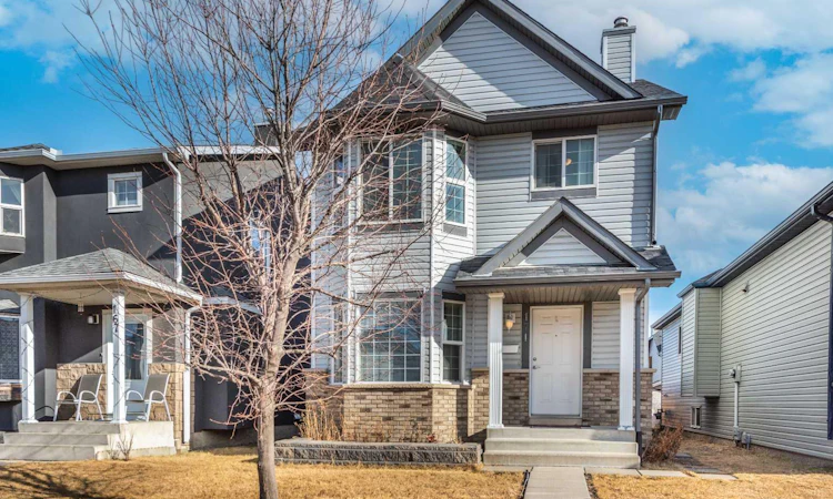 171 Saddlemead Green NE