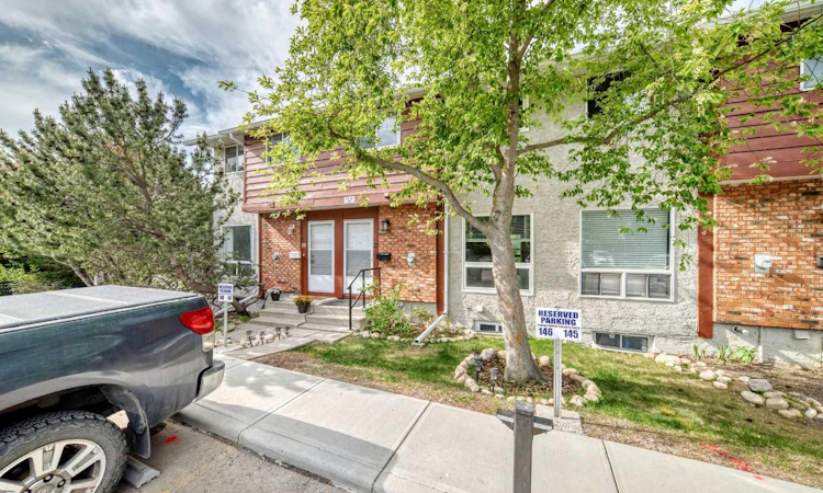 23-6915 Ranchview Drive NW