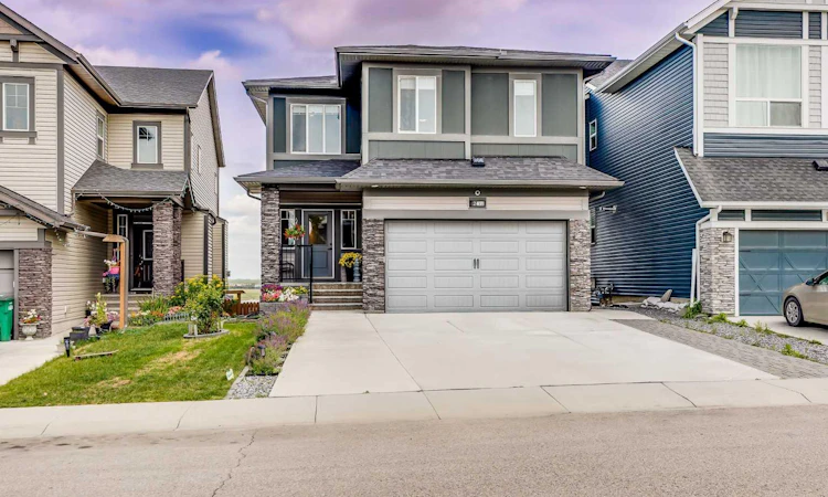 247 Hillcrest Heights SW