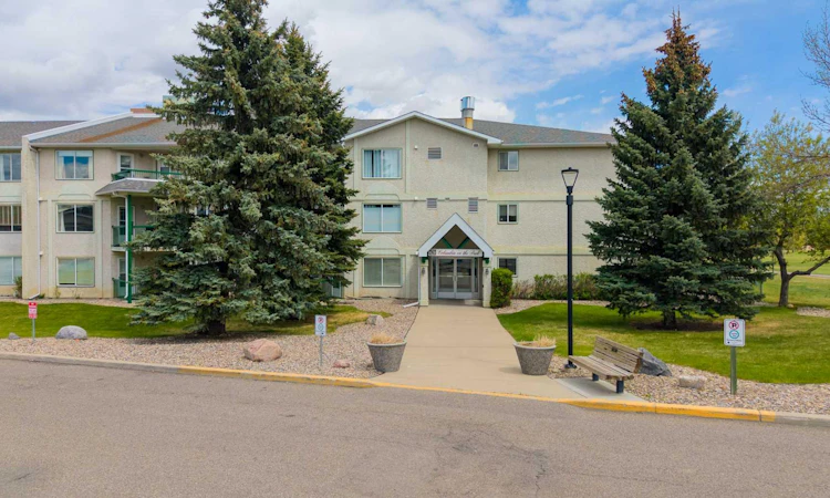 112-620 Columbia Boulevard W