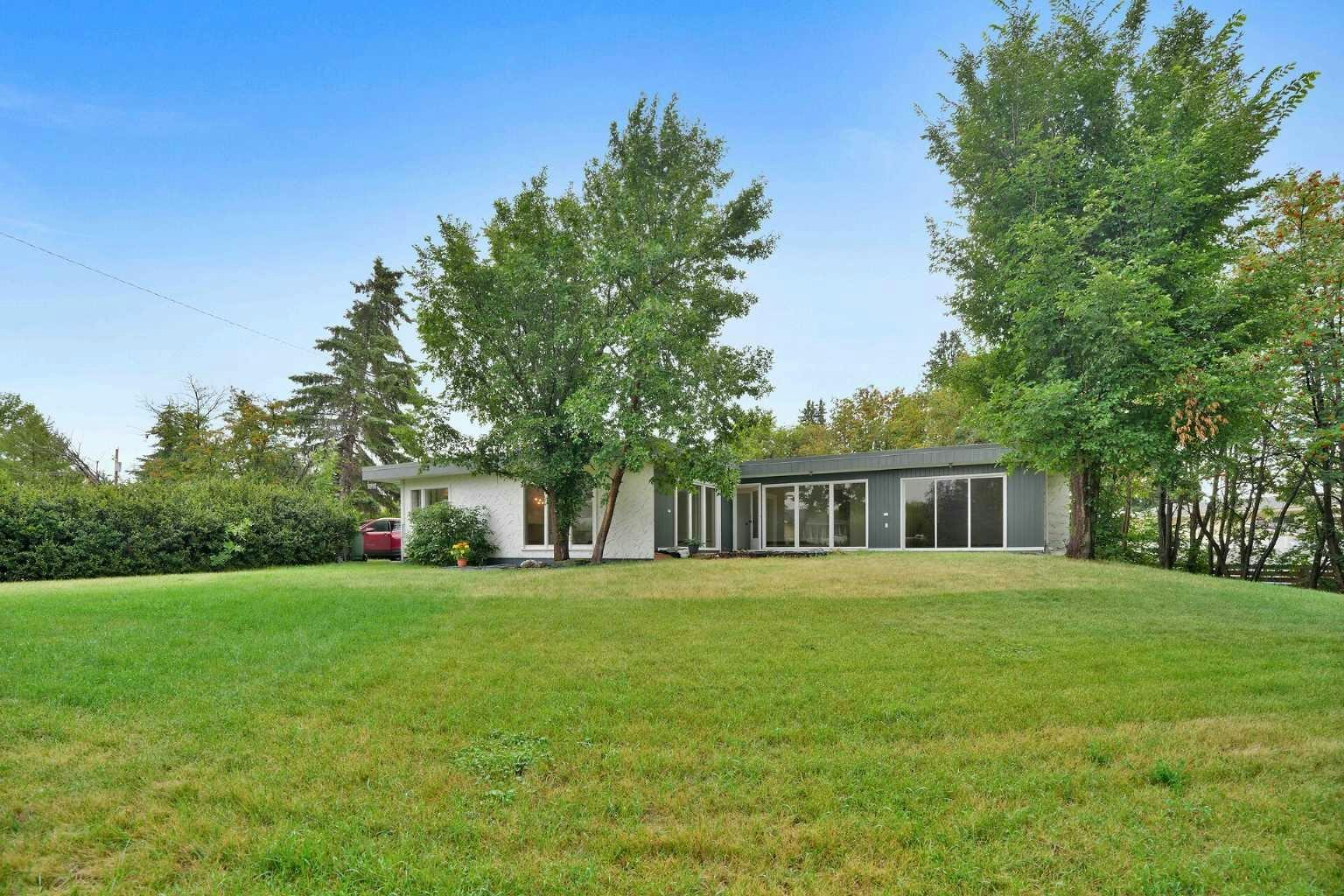 5009 41 Street Close, Innisfail, AB, T4G 1H8