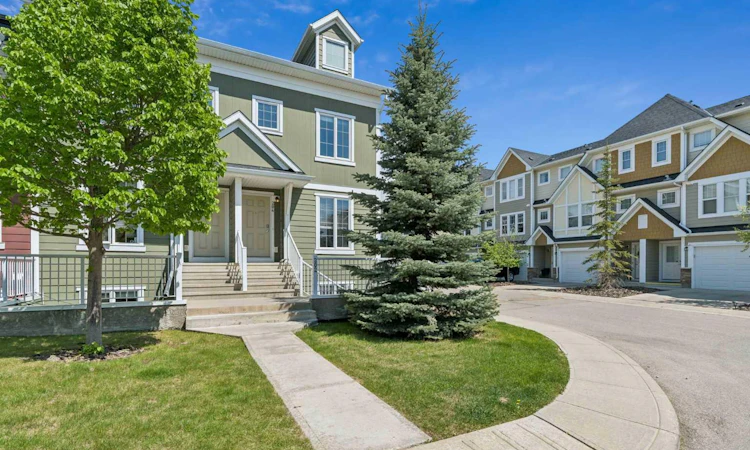 202 Auburn Bay Circle SE