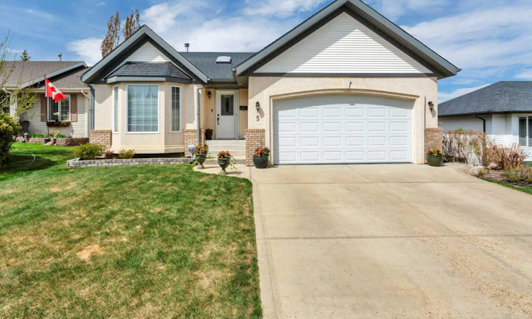 5 Fawn Close