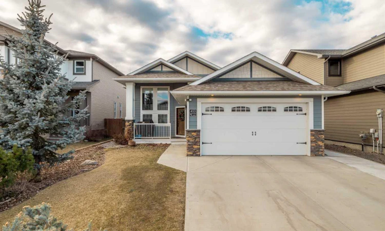 453 Westgate Crescent