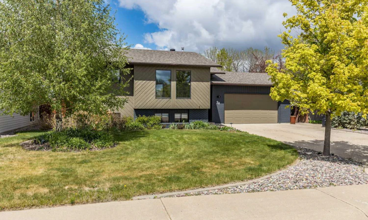 20 Carter Crescent SE