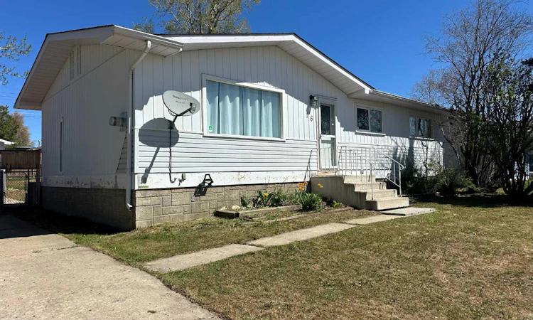 16 Centennial Crescent