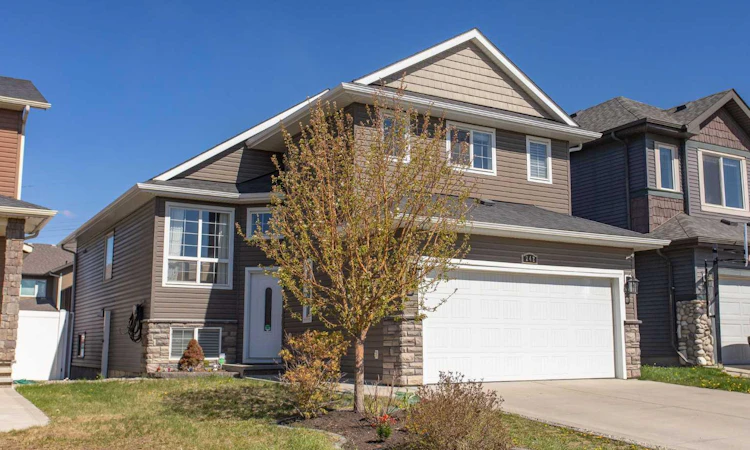 242 Viscount Drive
