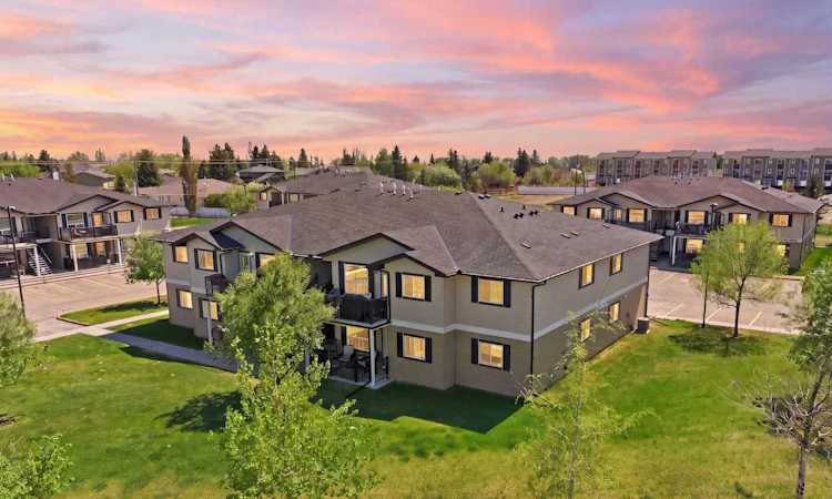 400-8 Bayside Place